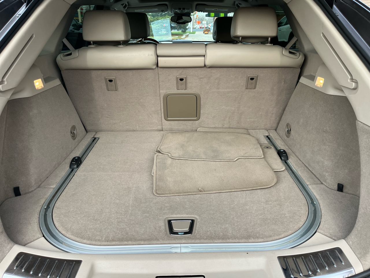 Cadillac SRX AWD 4dr Luxury Collection 2011