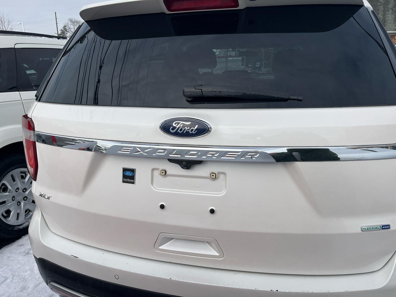 Ford Explorer 4WD 4dr XLT 2016