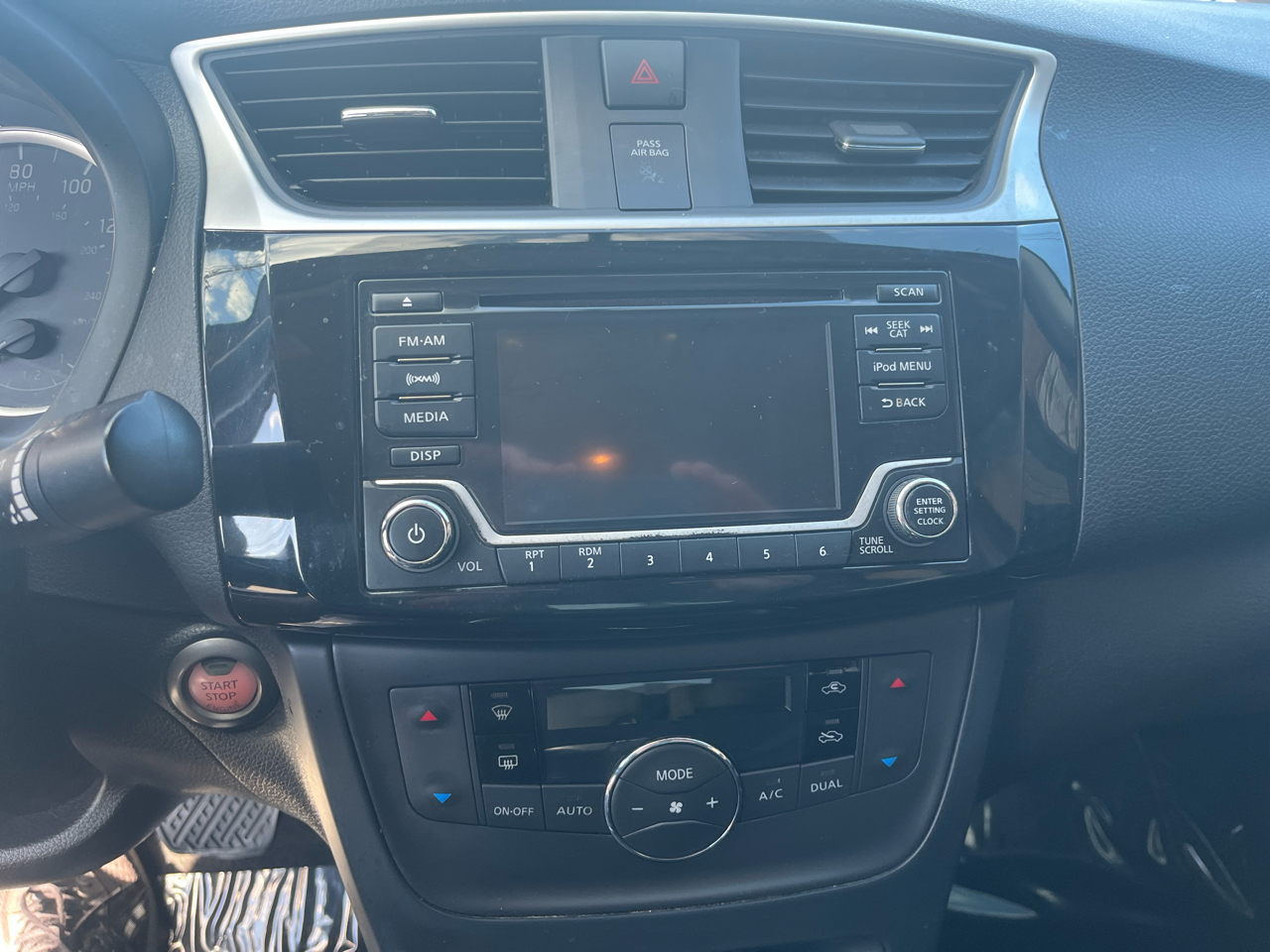 Nissan Sentra SV CVT 2018