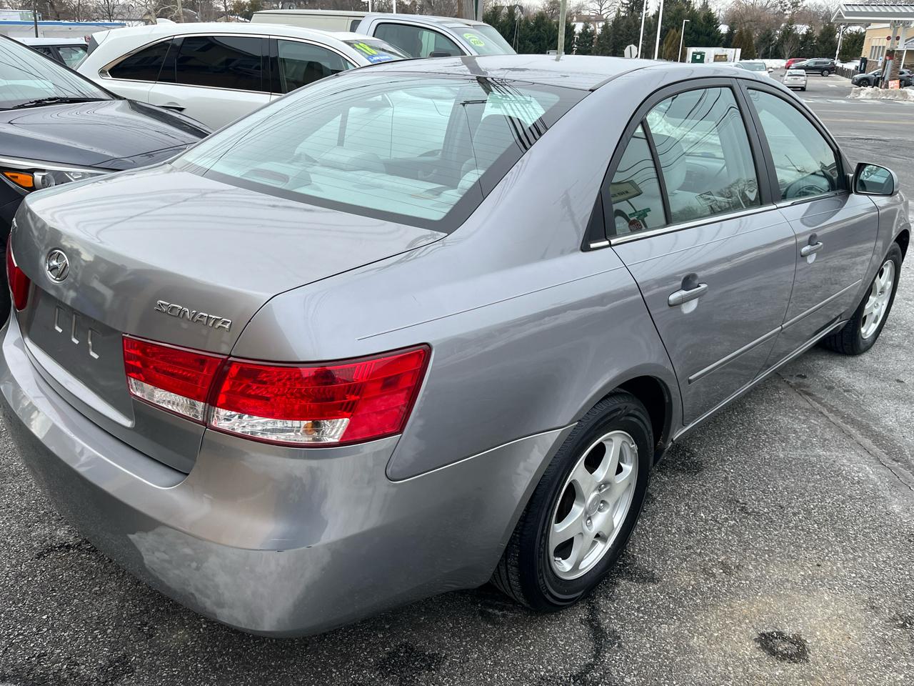 Hyundai Sonata 4dr Sdn GLS I4 Auto 2006