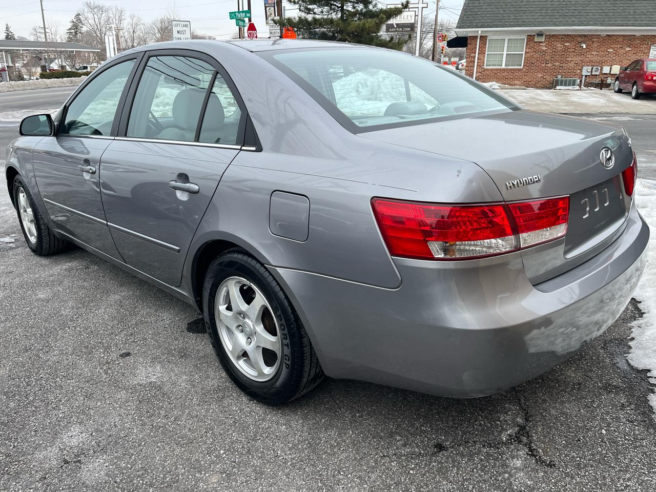 Hyundai Sonata 4dr Sdn GLS I4 Auto 2006