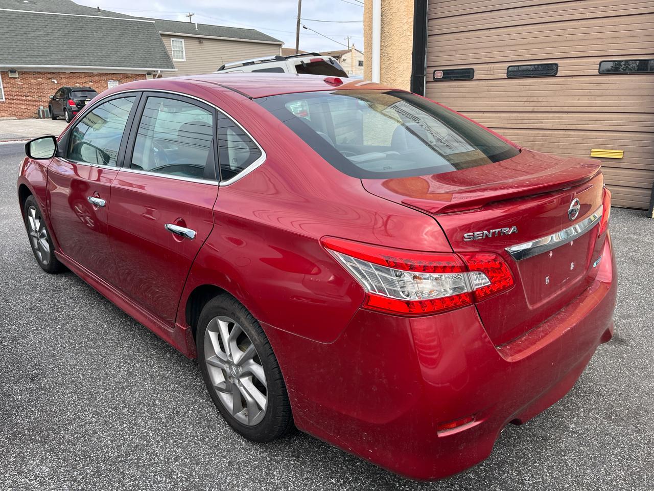 Nissan Sentra 4dr Sdn I4 CVT SR 2013
