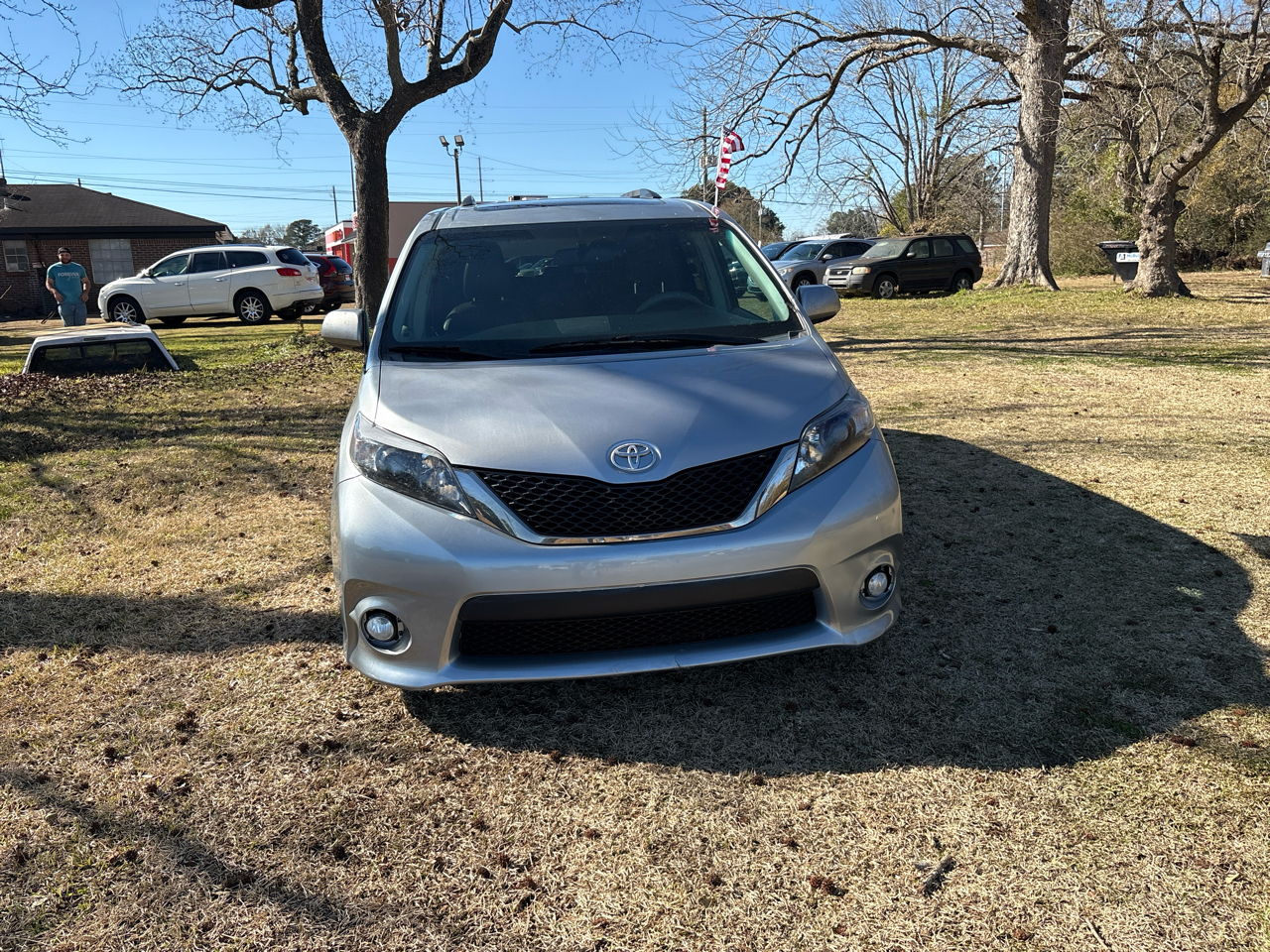 Toyota Sienna FWD 7-Passenger V6 2014