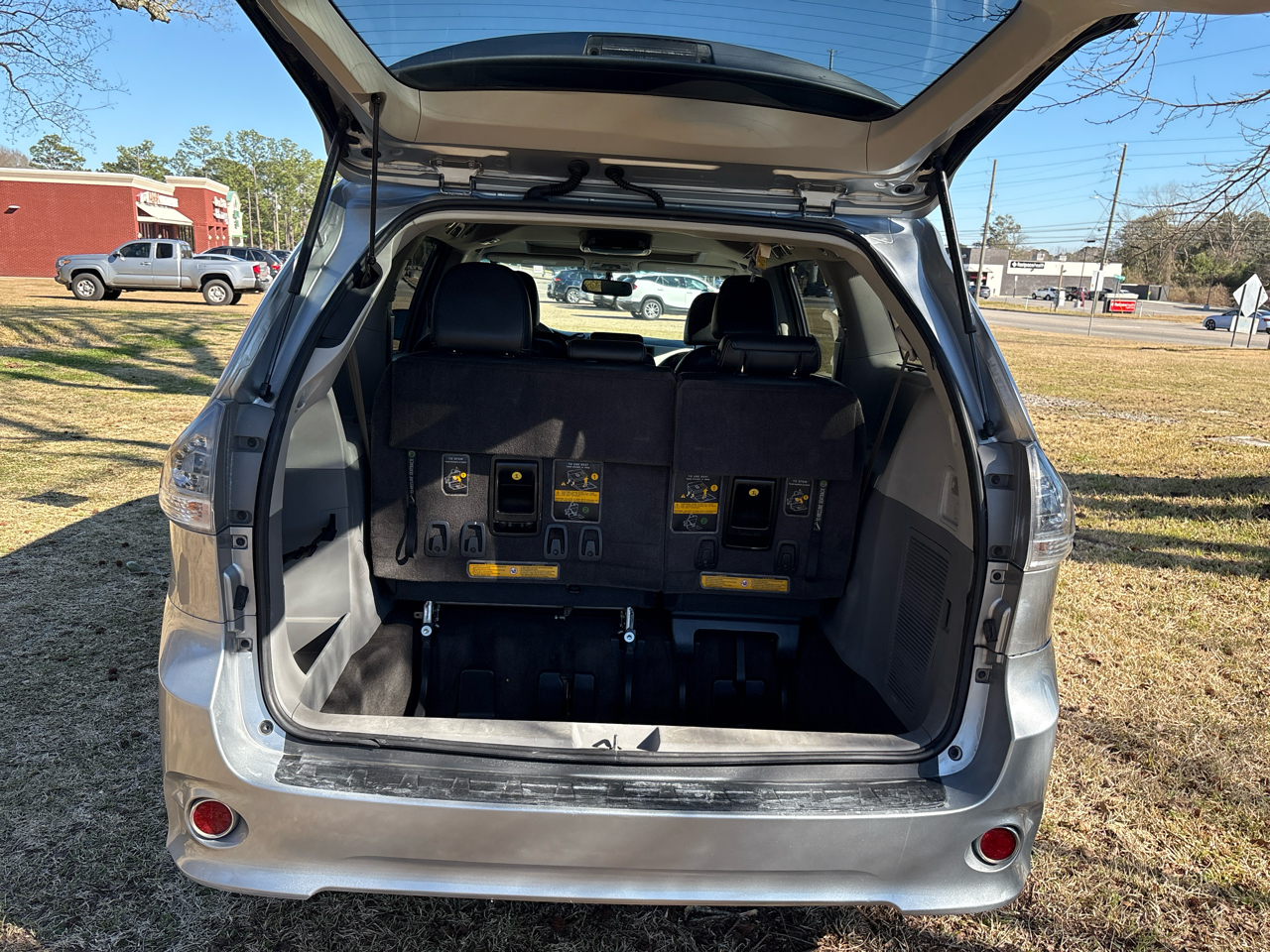 Toyota Sienna FWD 7-Passenger V6 2014