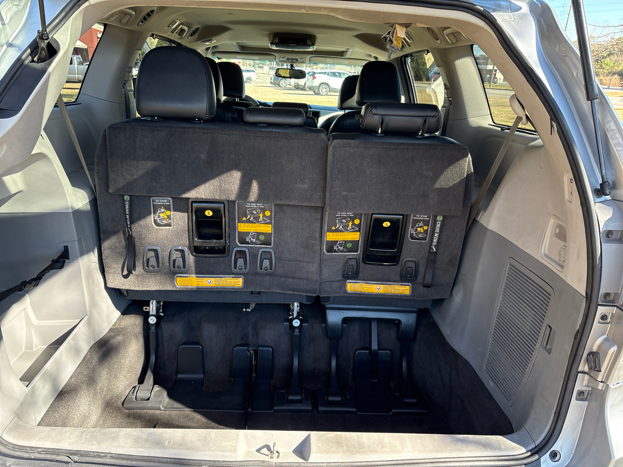 Toyota Sienna FWD 7-Passenger V6 2014