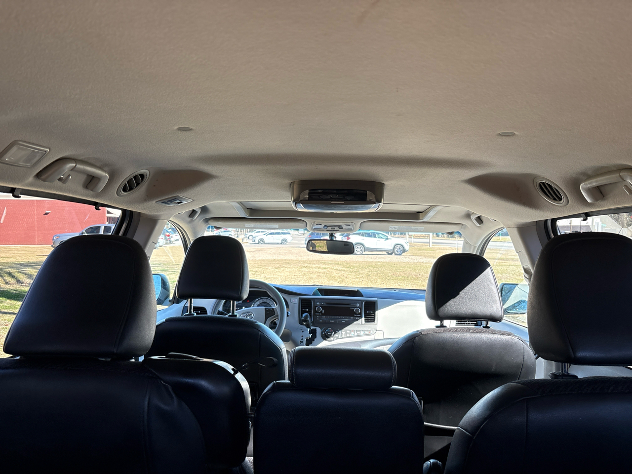 Toyota Sienna FWD 7-Passenger V6 2014