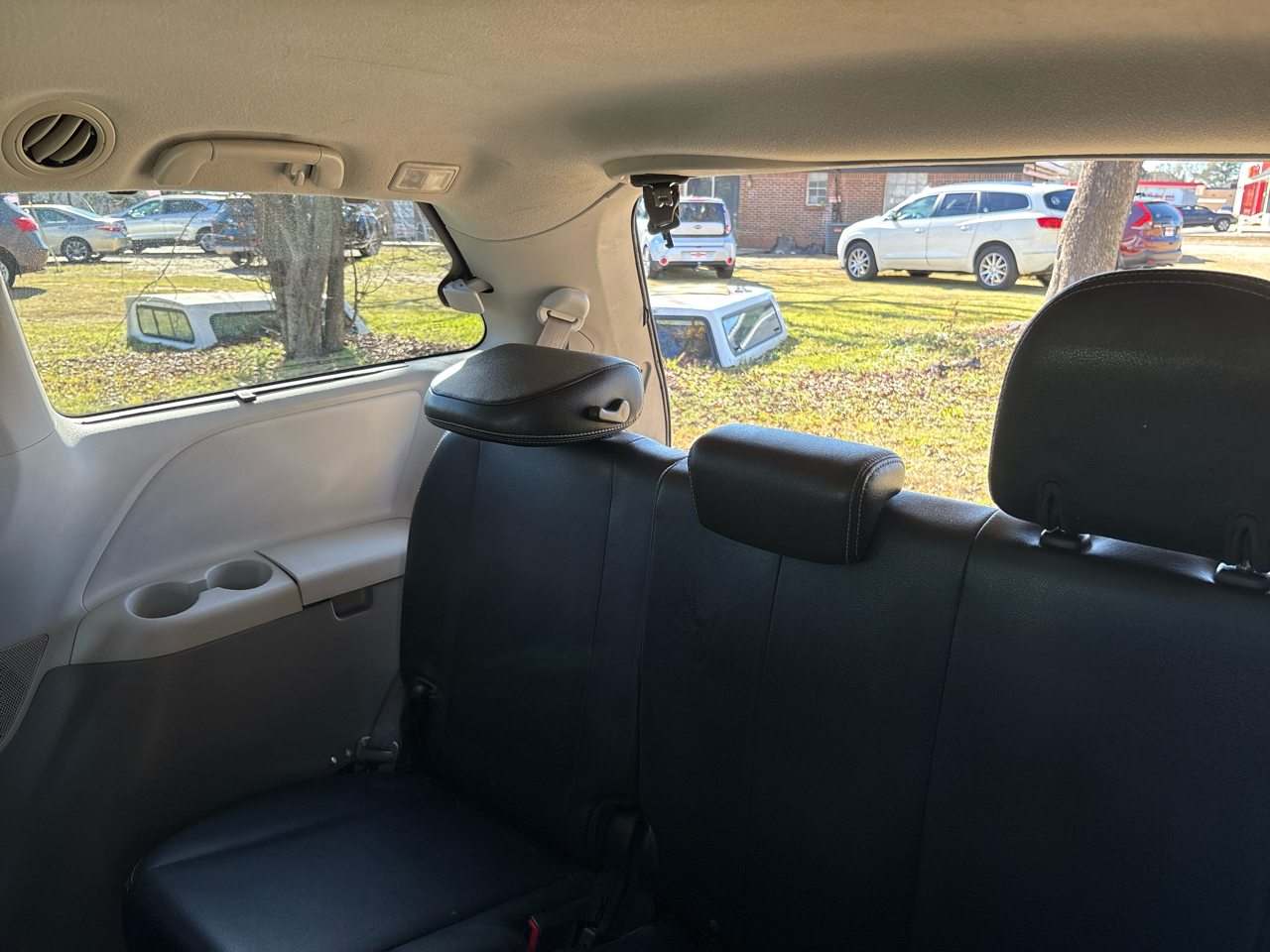 Toyota Sienna FWD 7-Passenger V6 2014