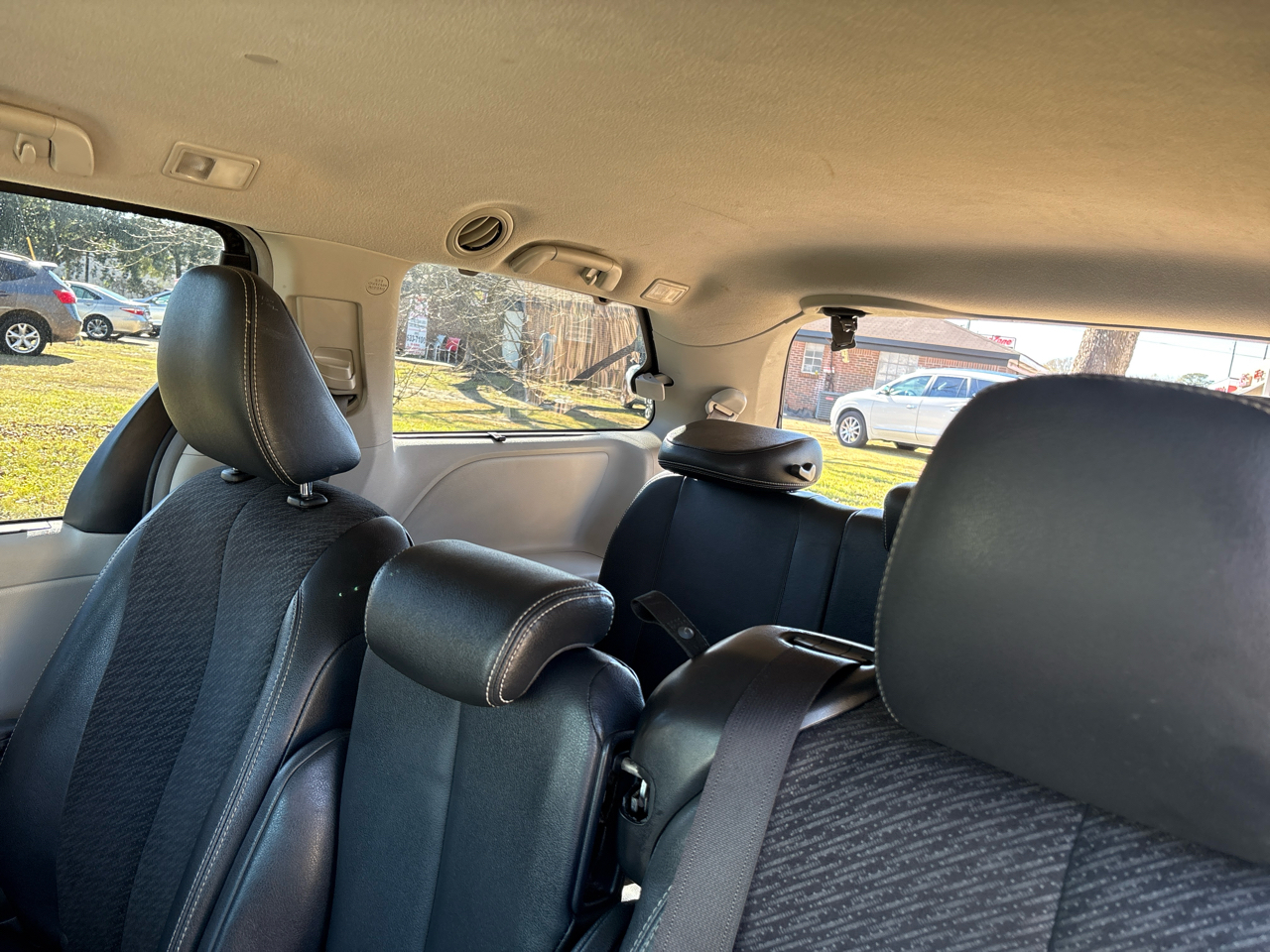 Toyota Sienna FWD 7-Passenger V6 2014