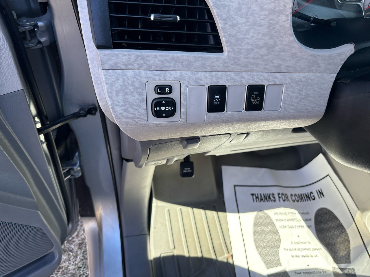 Toyota Sienna FWD 7-Passenger V6 2014