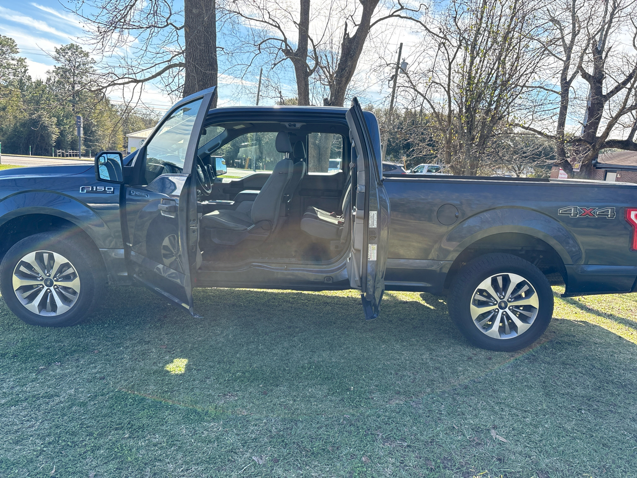 Ford F-150 XLT SuperCrew 5.5-ft. Bed 4WD 2016