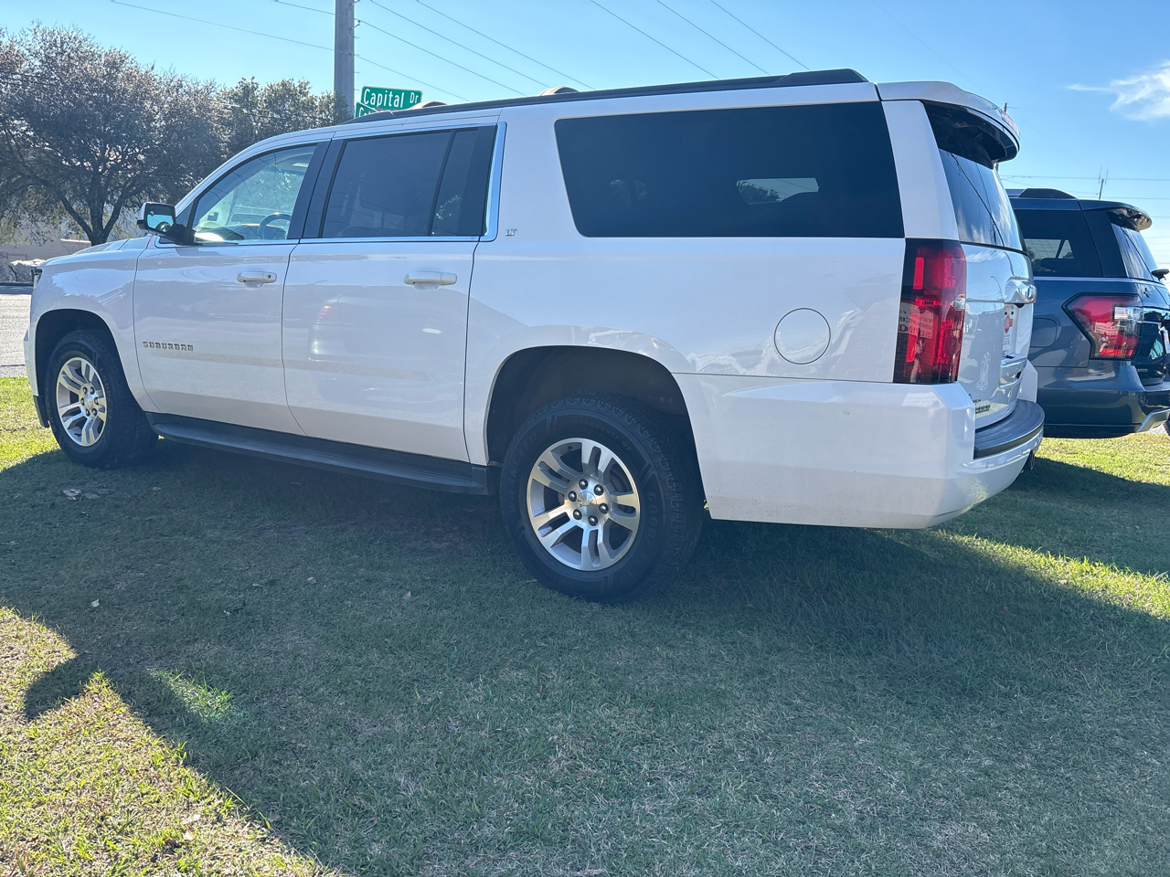 Chevrolet Suburban LT 2WD 2019