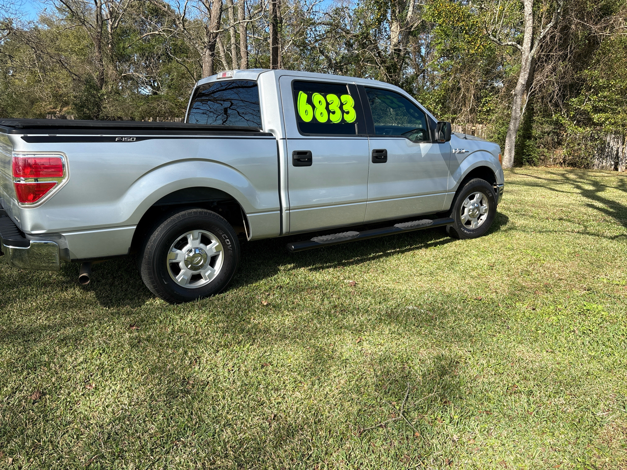 Ford F-150 XL SuperCrew 5.5-ft. Bed 2WD 2011