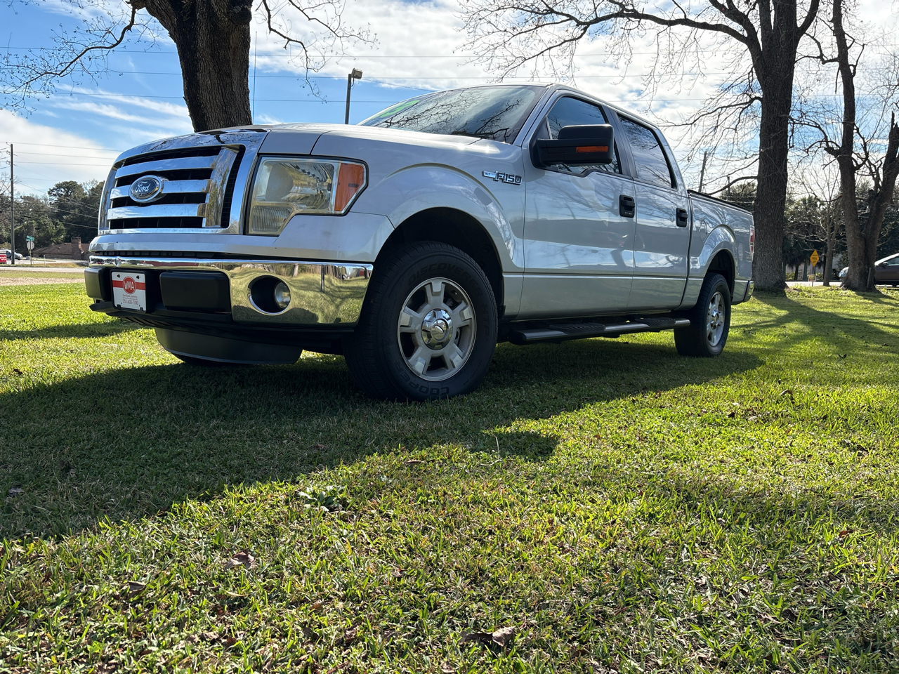 Ford F-150 XL SuperCrew 5.5-ft. Bed 2WD 2011