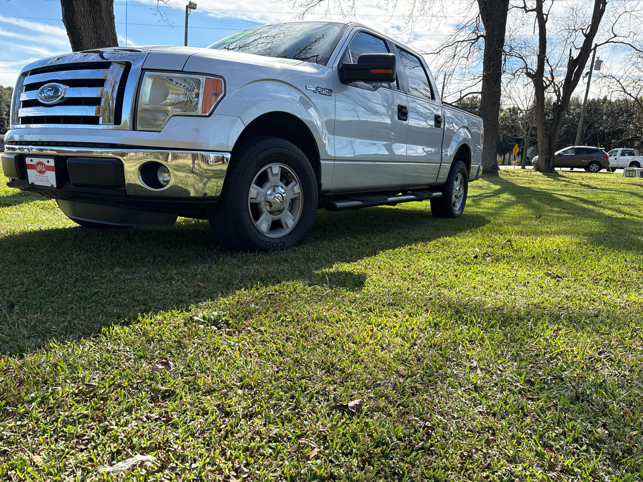 Ford F-150 XL SuperCrew 5.5-ft. Bed 2WD 2011