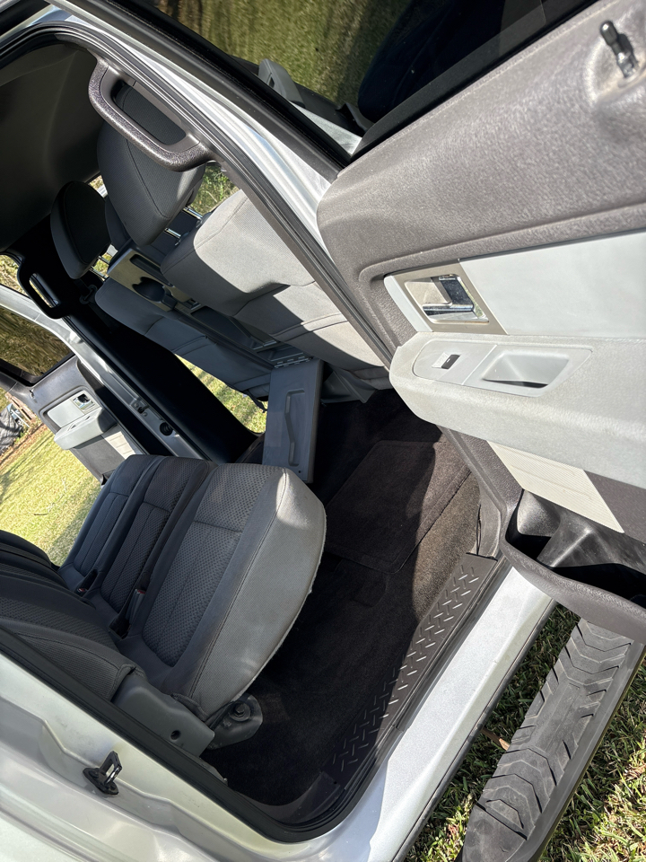 Ford F-150 XL SuperCrew 5.5-ft. Bed 2WD 2011