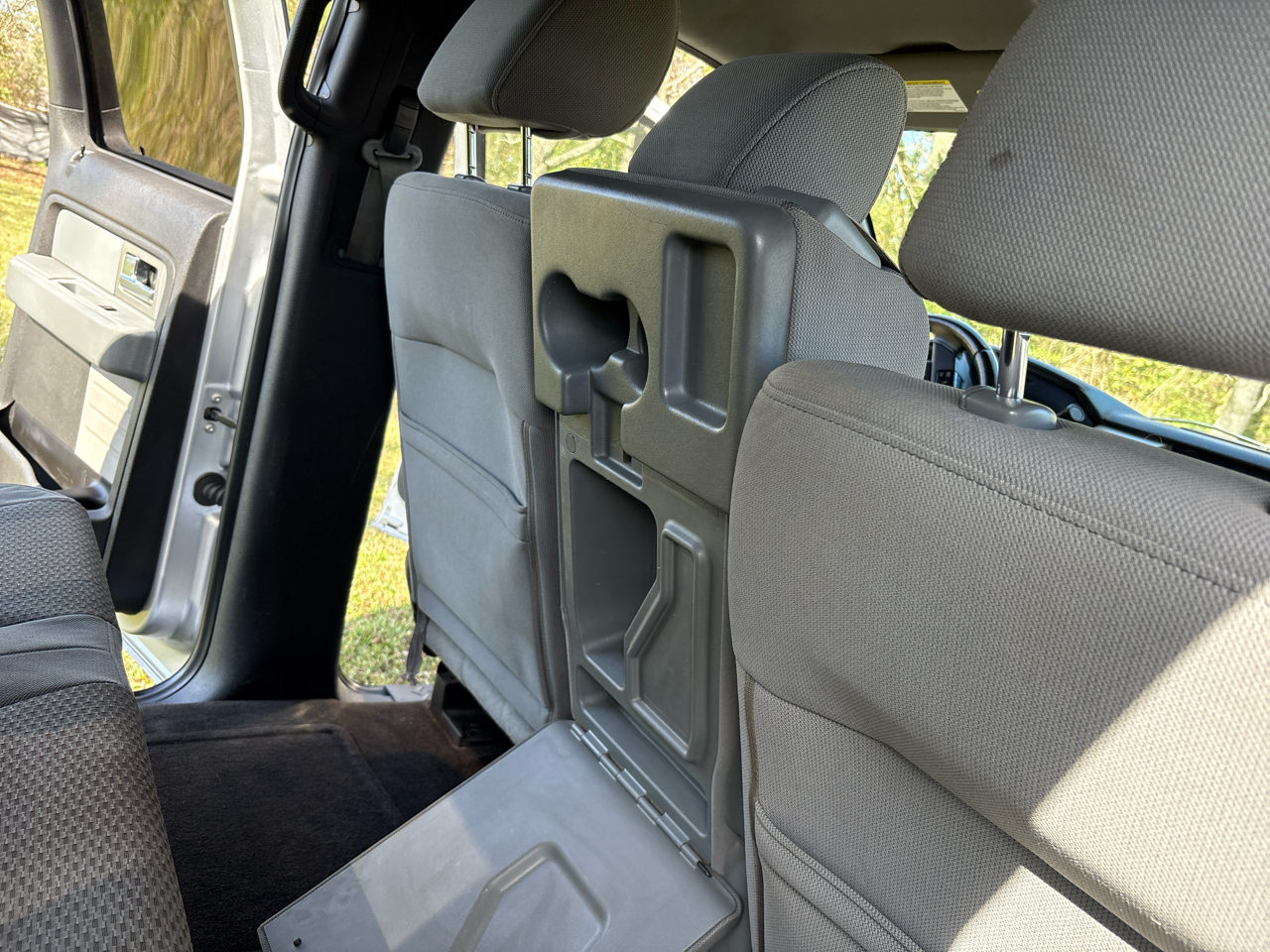 Ford F-150 XL SuperCrew 5.5-ft. Bed 2WD 2011
