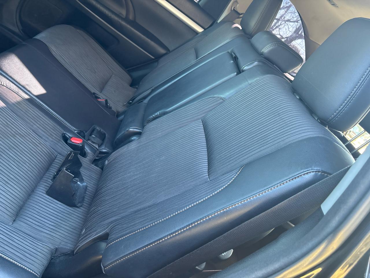 Toyota Highlander LE AWD V6 2015