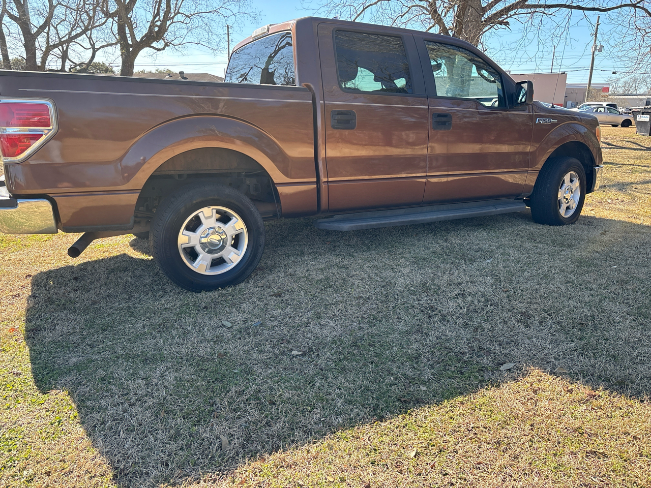 Ford F-150 XLT SuperCrew 5.5-ft. Bed 2WD 2011