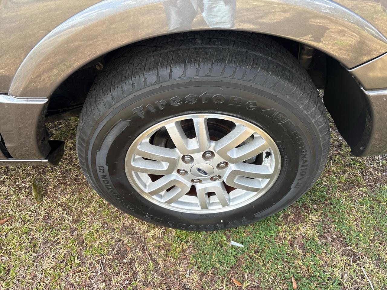 Ford Expedition EL Limited 4WD 2012