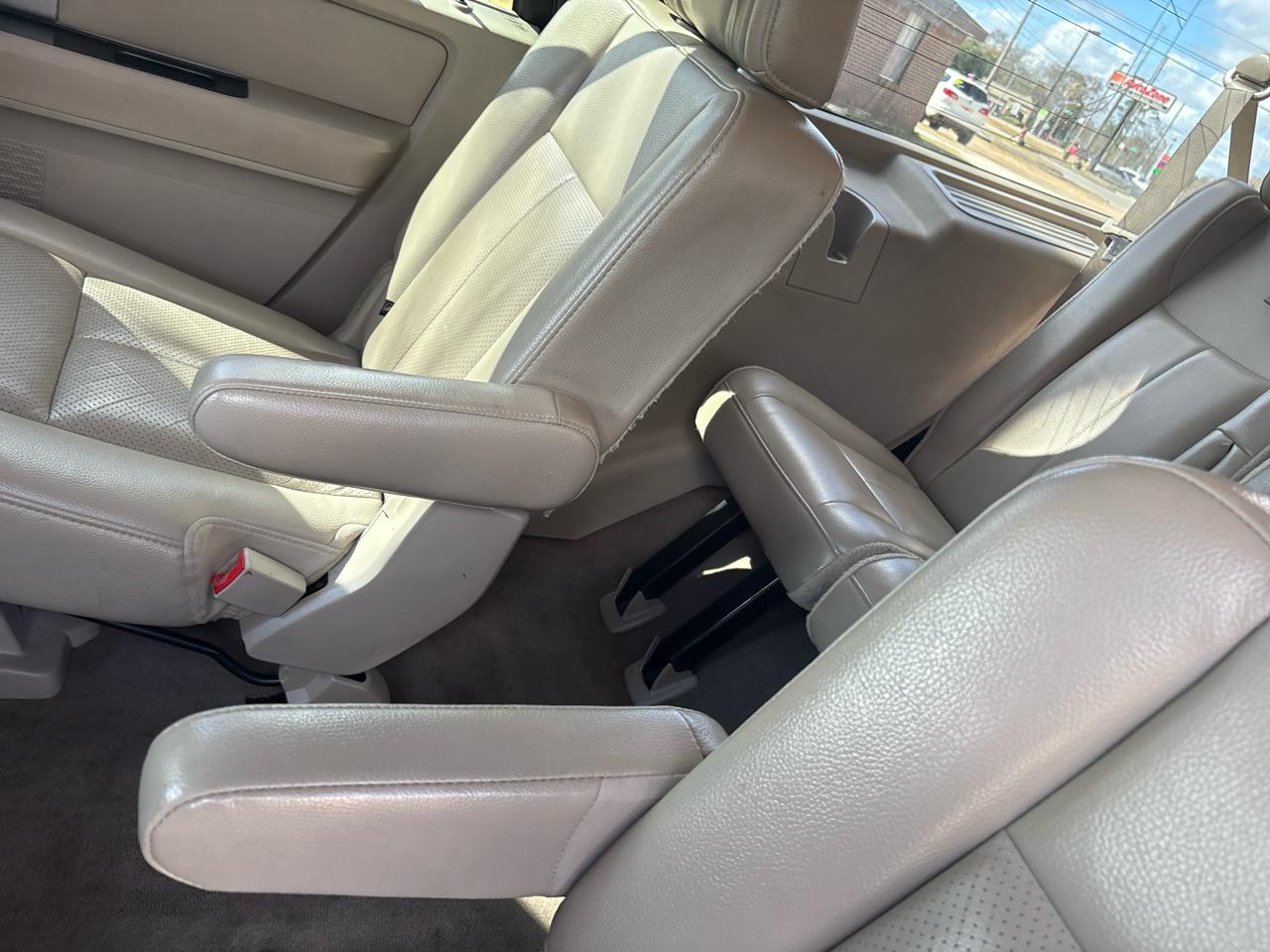 Ford Expedition EL Limited 4WD 2012