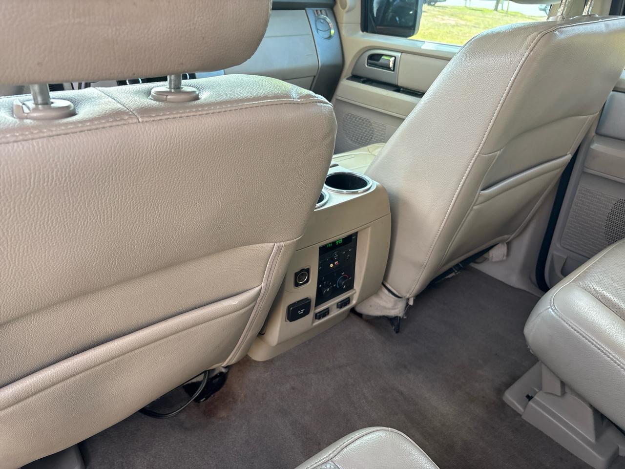 Ford Expedition EL Limited 4WD 2012