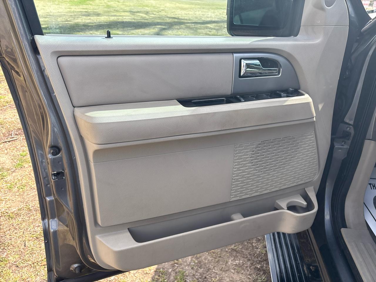 Ford Expedition EL Limited 4WD 2012