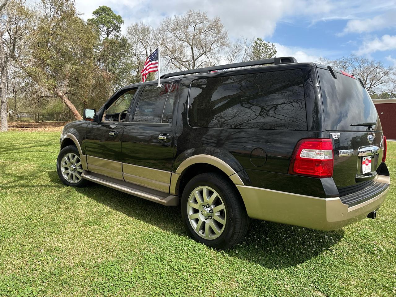 Ford Expedition EL XLT 2011