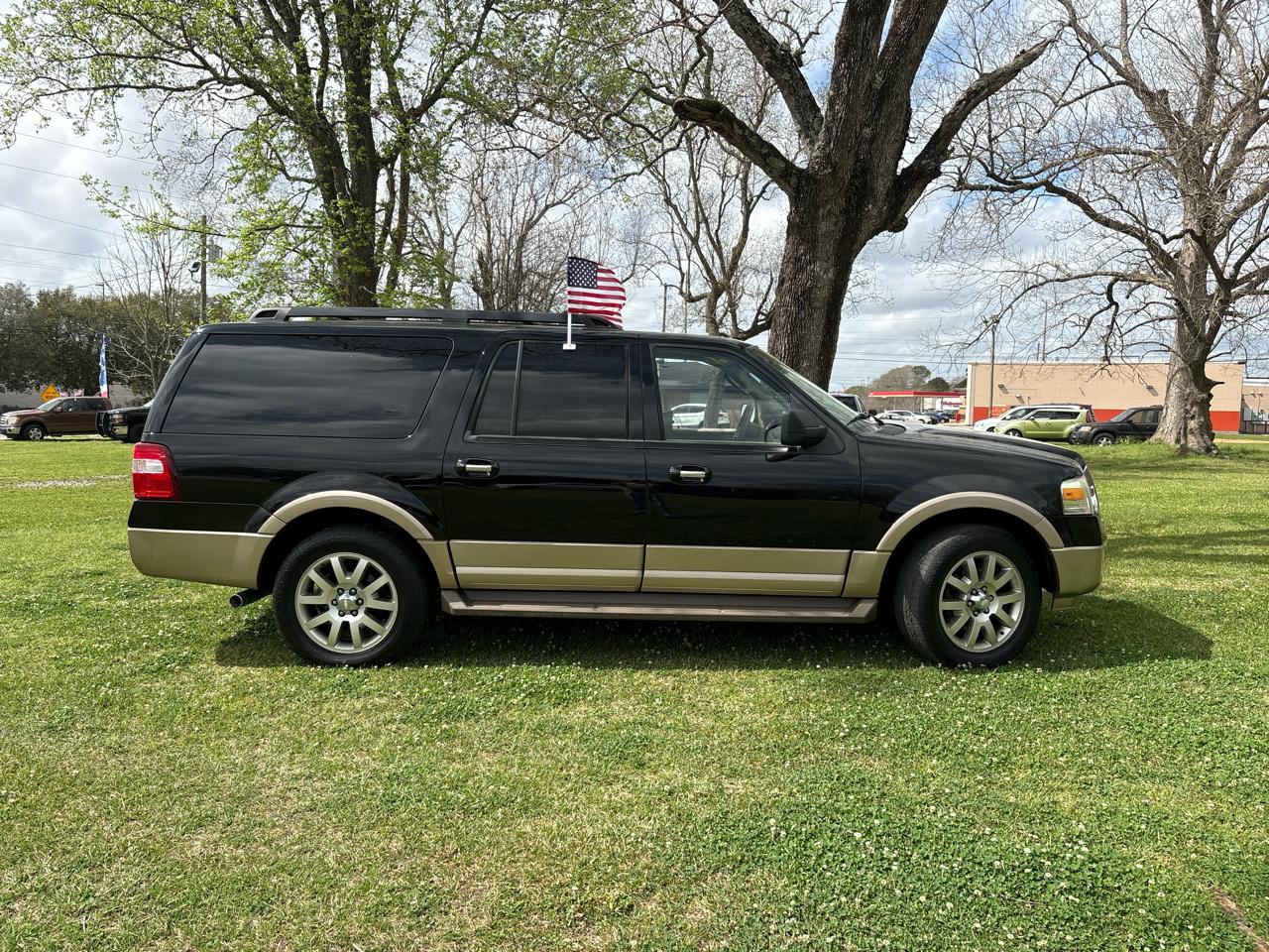 Ford Expedition EL XLT 2011
