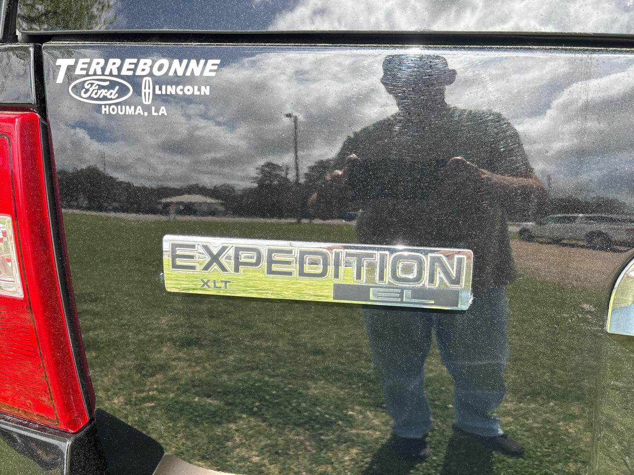 Ford Expedition EL XLT 2011