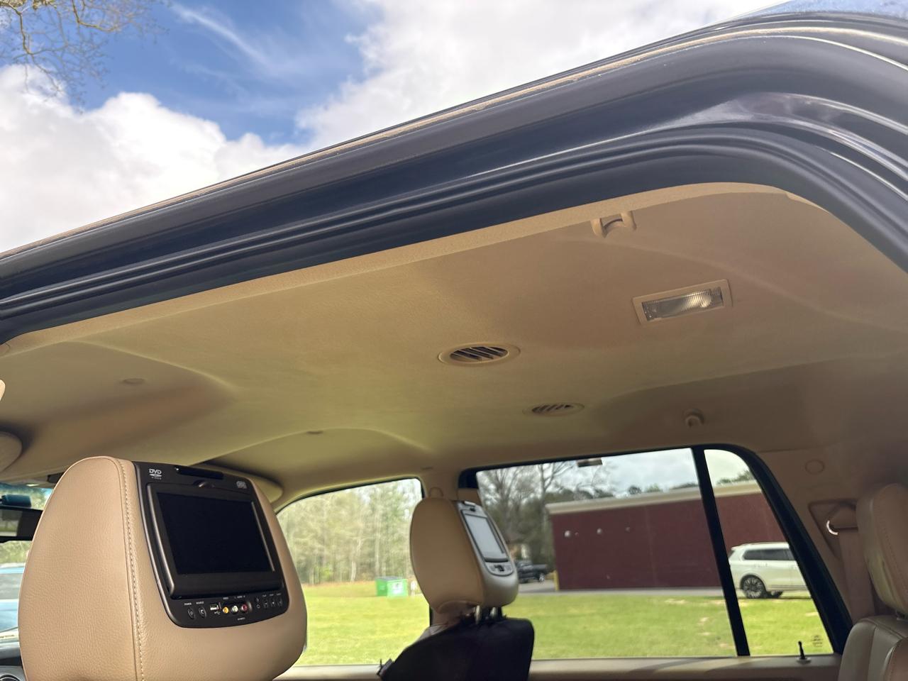 Ford Expedition EL XLT 2011