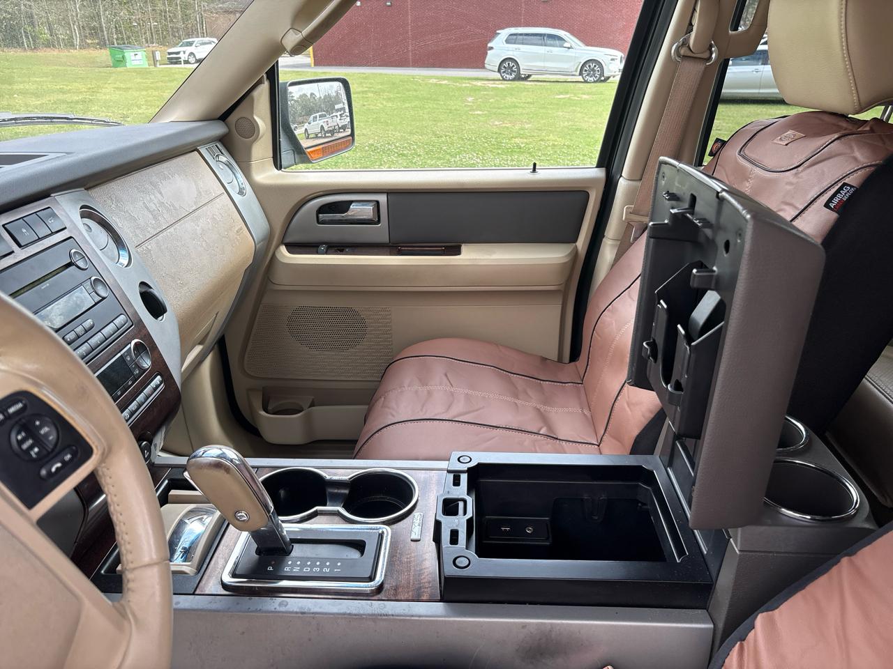 Ford Expedition EL XLT 2011