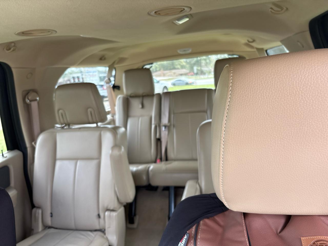 Ford Expedition EL XLT 2011