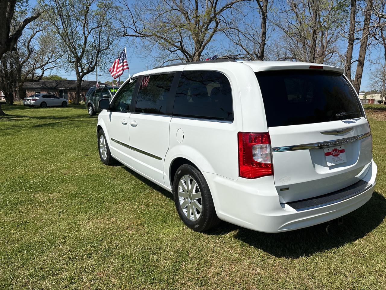 Chrysler Town & Country Touring 2016