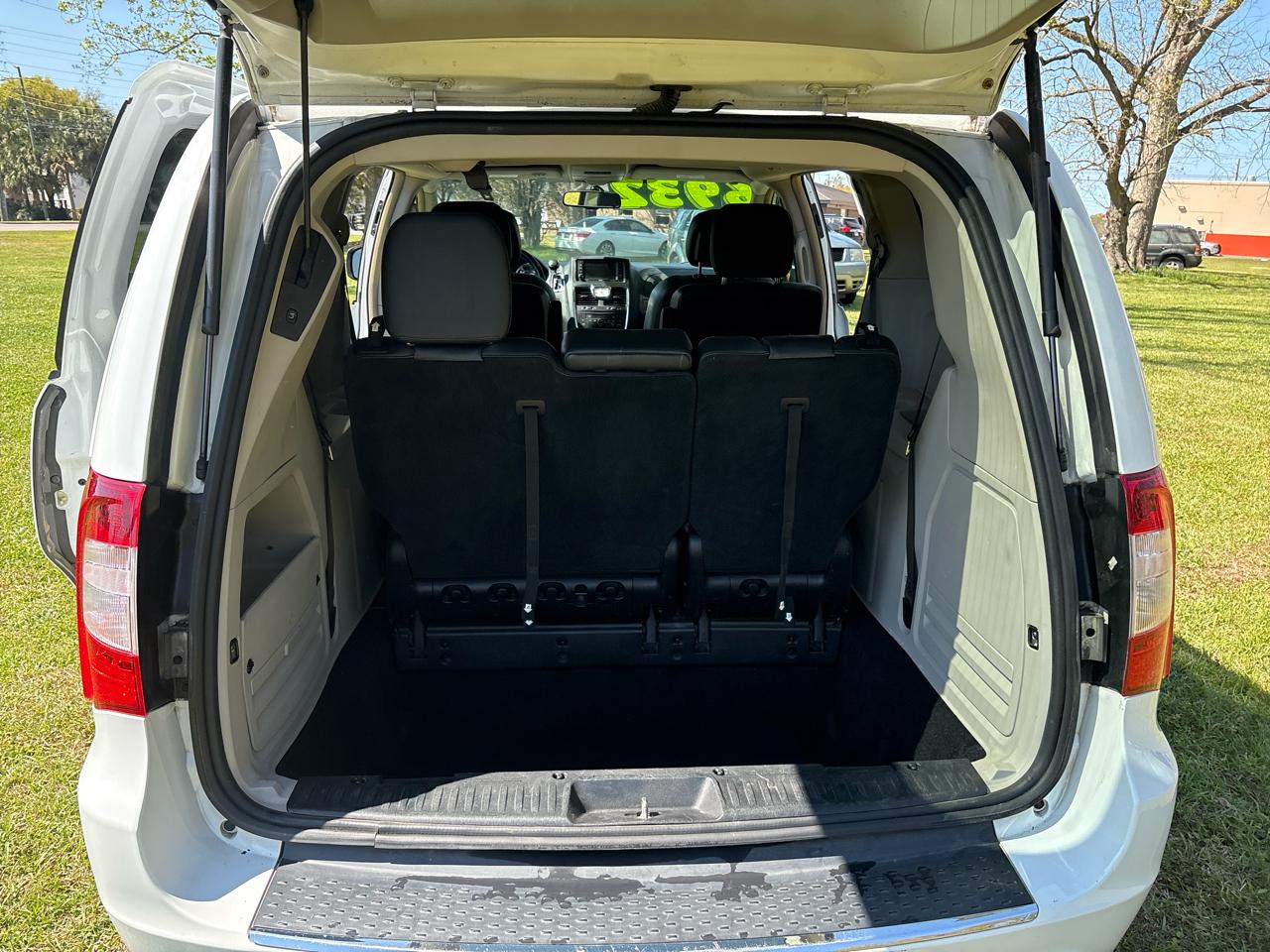 Chrysler Town & Country Touring 2016