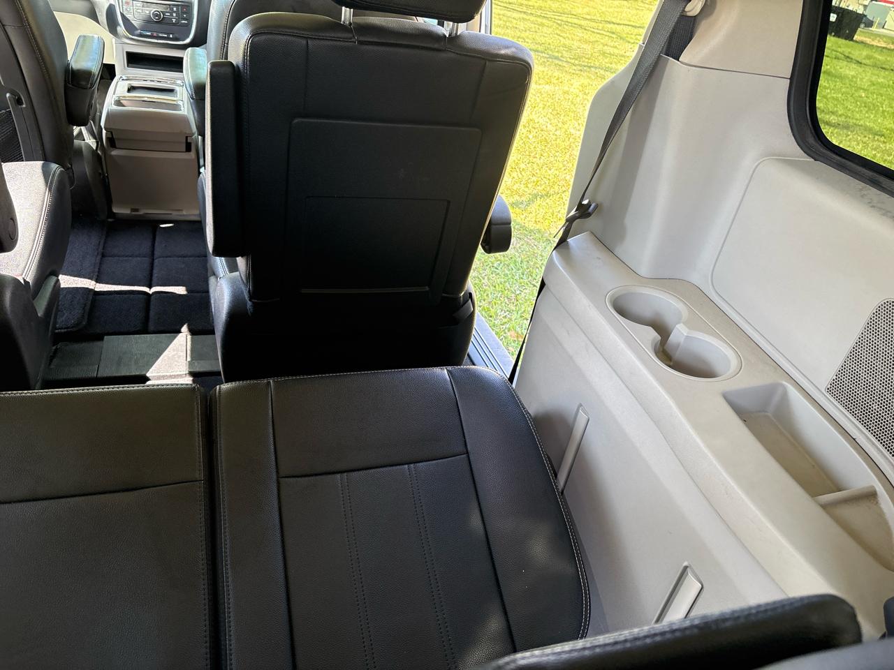 Chrysler Town & Country Touring 2016