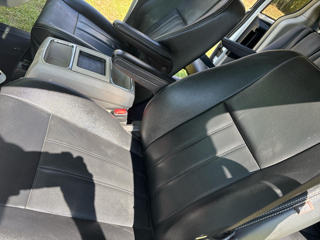 Chrysler Town & Country Touring 2016