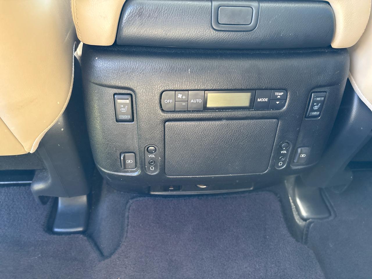 Nissan Armada Platinum 2018