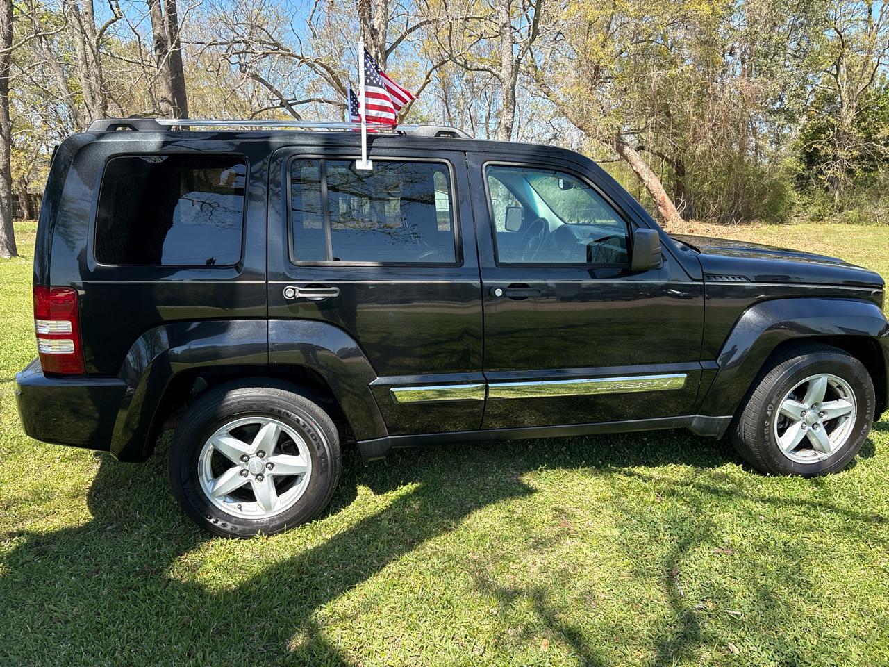 Jeep Liberty Limited 2WD 2012