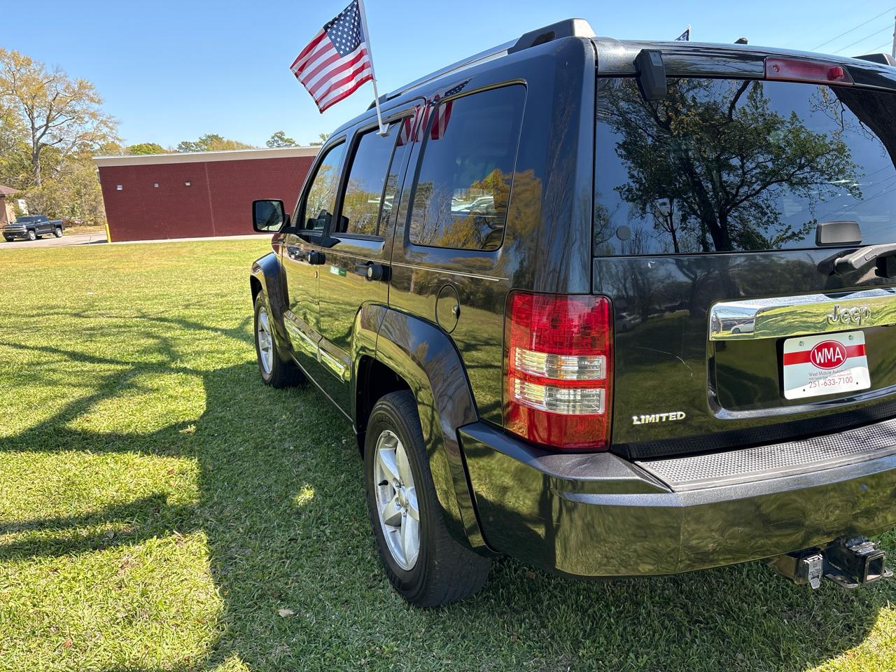 Jeep Liberty Limited 2WD 2012