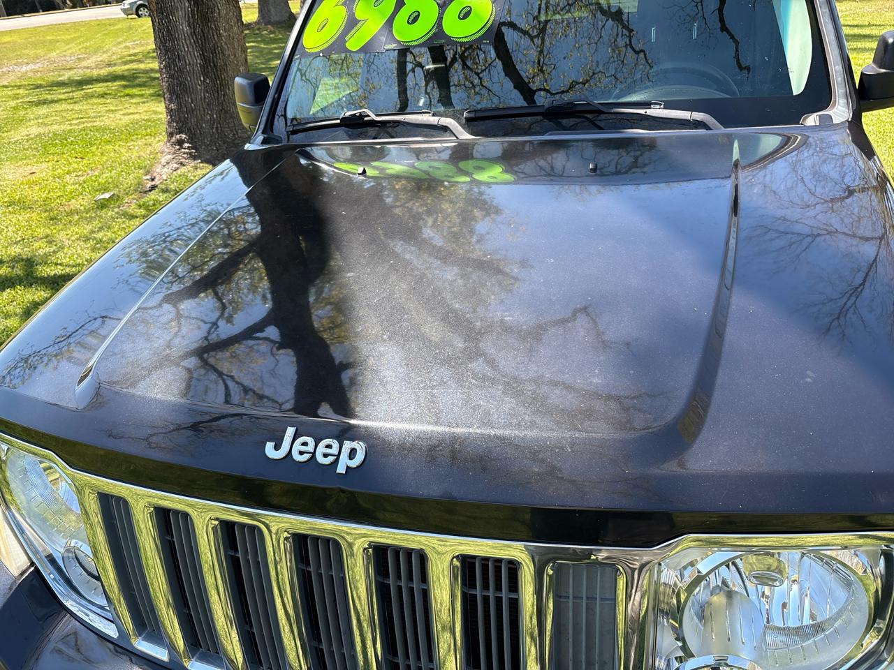 Jeep Liberty Limited 2WD 2012