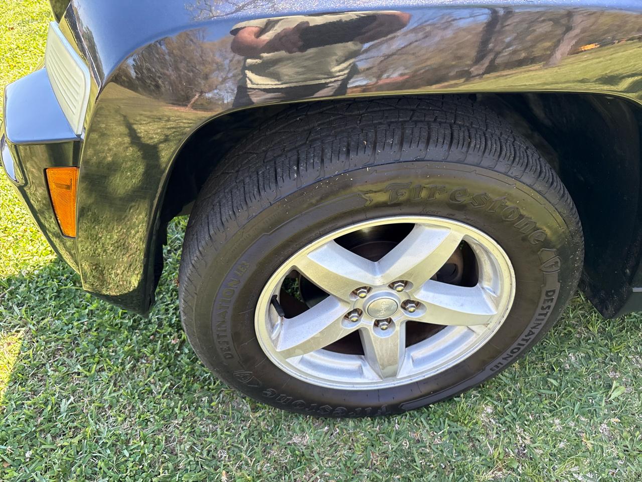 Jeep Liberty Limited 2WD 2012