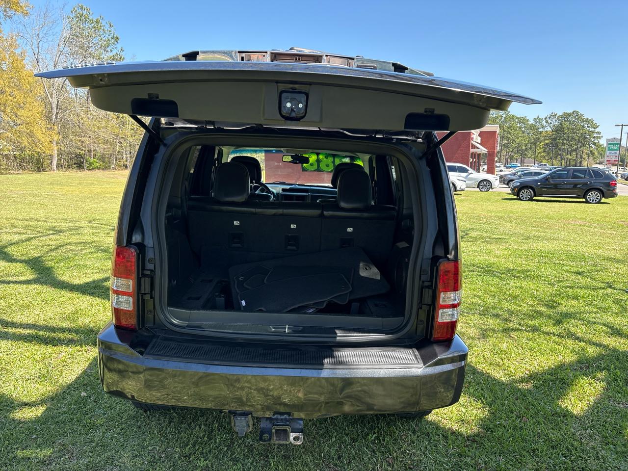 Jeep Liberty Limited 2WD 2012