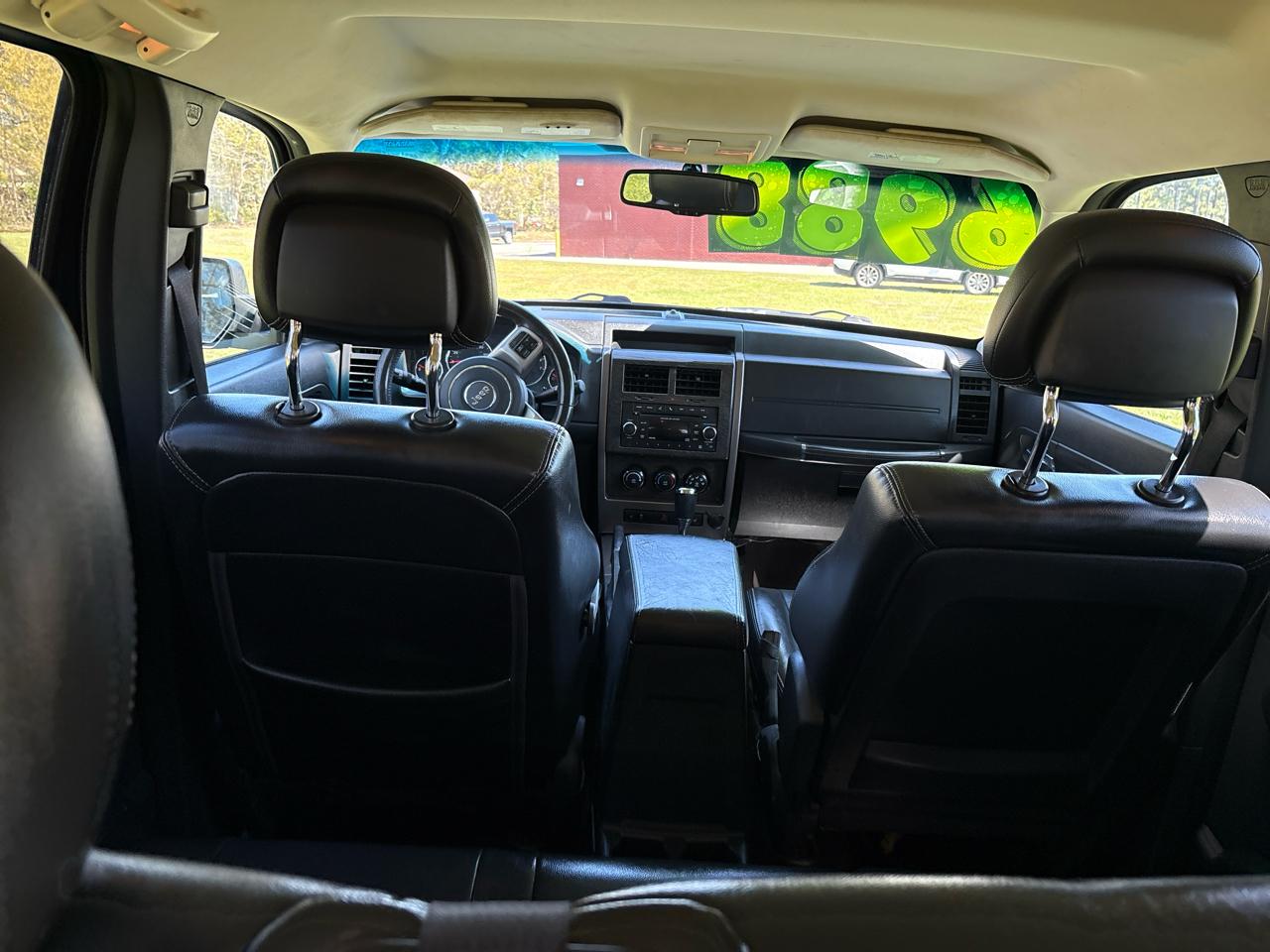 Jeep Liberty Limited 2WD 2012