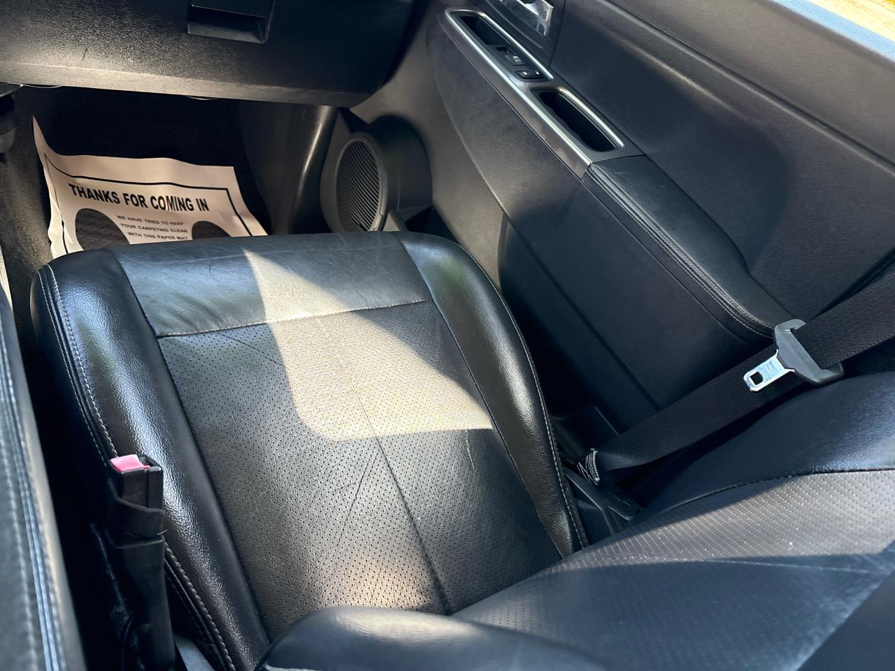 Jeep Liberty Limited 2WD 2012