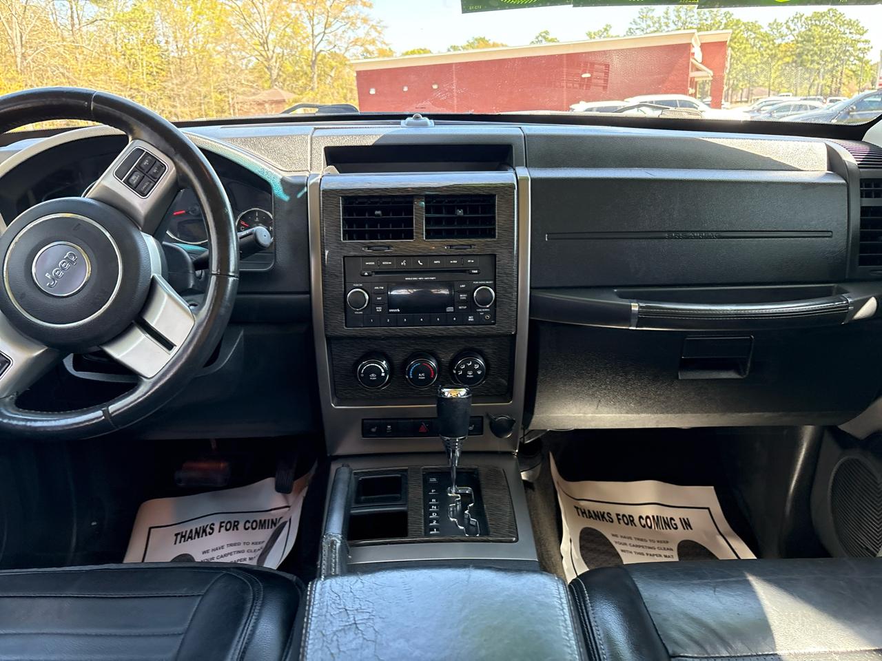 Jeep Liberty Limited 2WD 2012