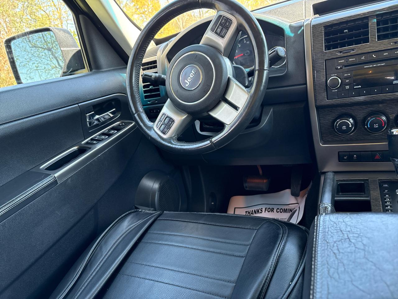 Jeep Liberty Limited 2WD 2012