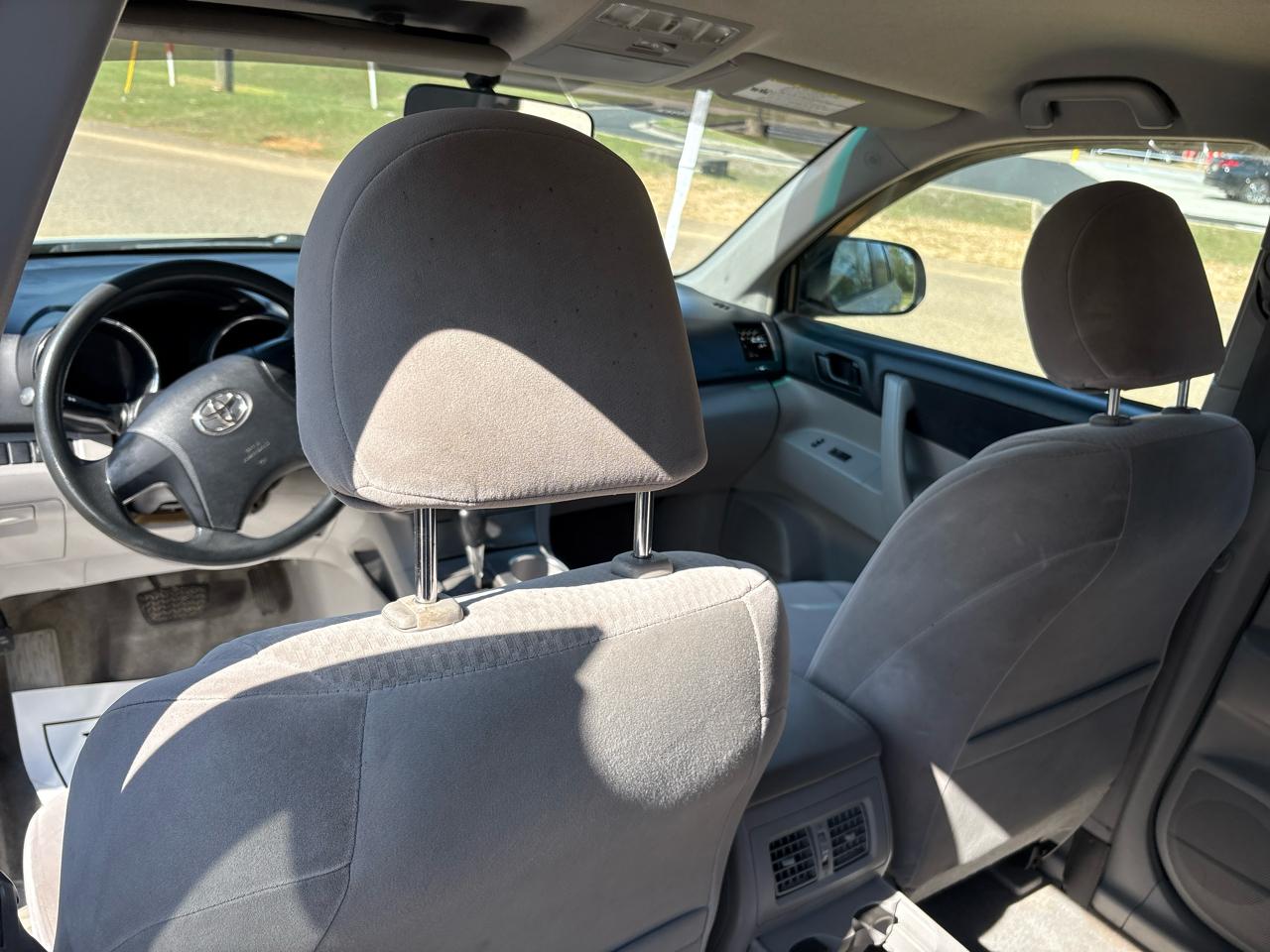 Toyota Highlander FWD 4dr I4 (Natl) 2008