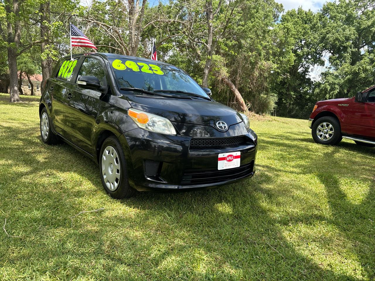Scion xD 5-Door Hatchback 4-Spd AT 2011