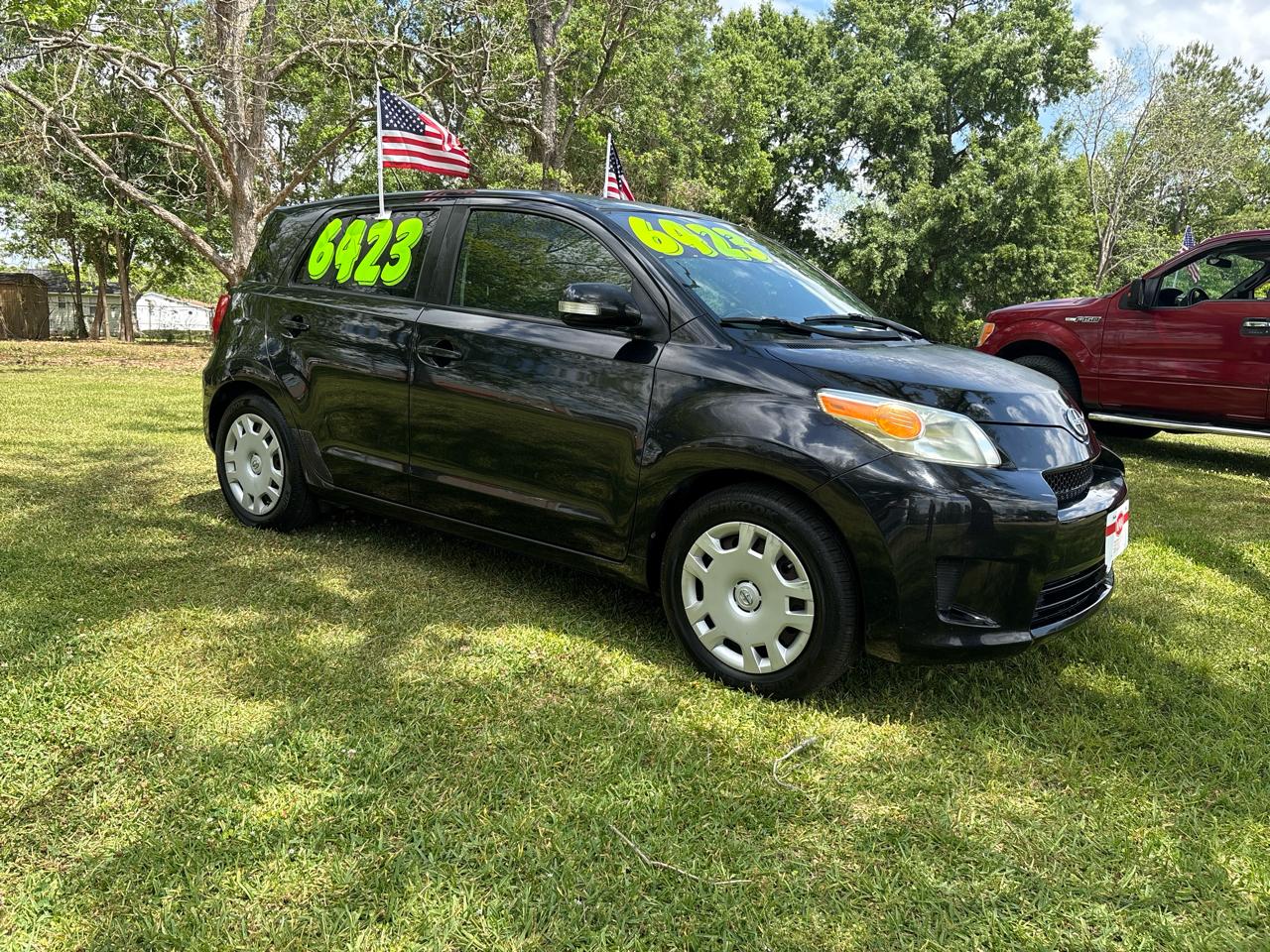 Scion xD 5-Door Hatchback 4-Spd AT 2011