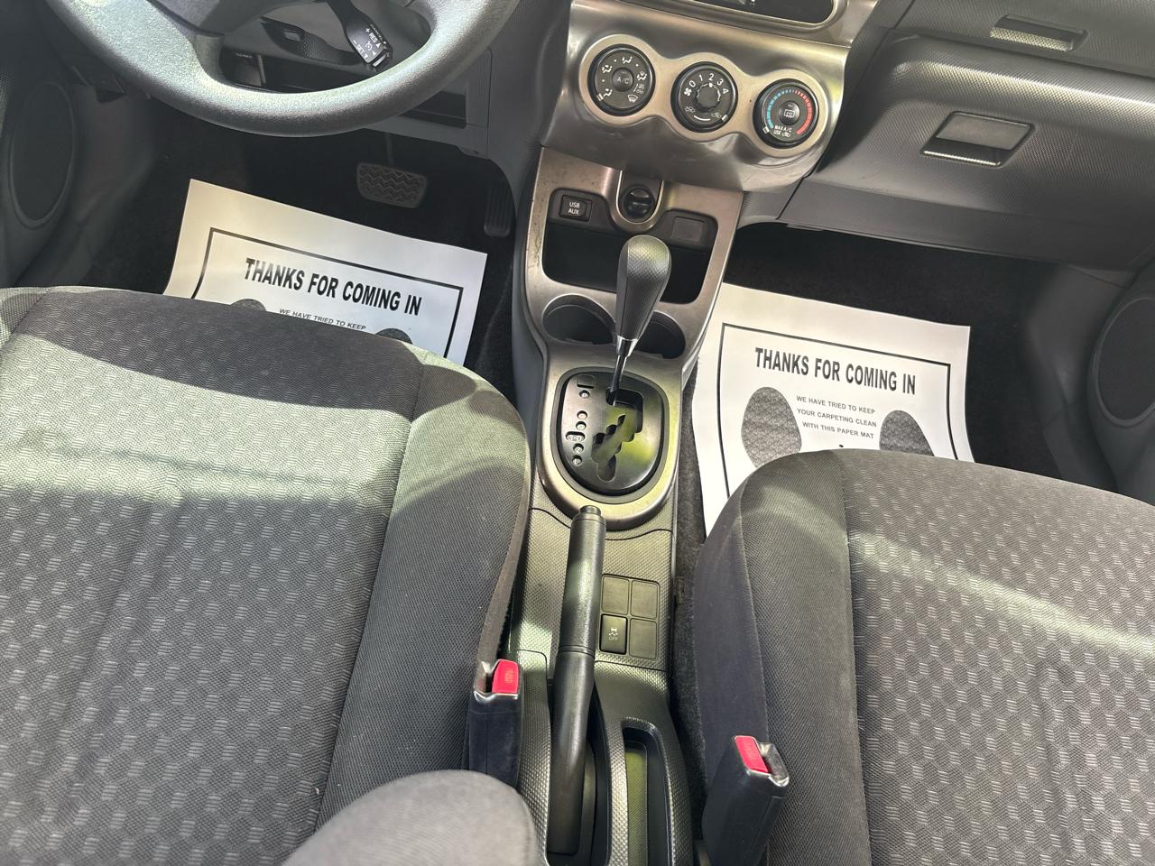 Scion xD 5-Door Hatchback 4-Spd AT 2011